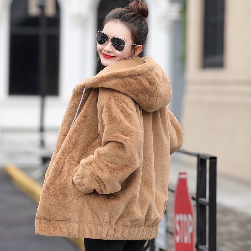 Bluza damska z kapturem na zam – Winter Clothing Drawing recenzja i cena
